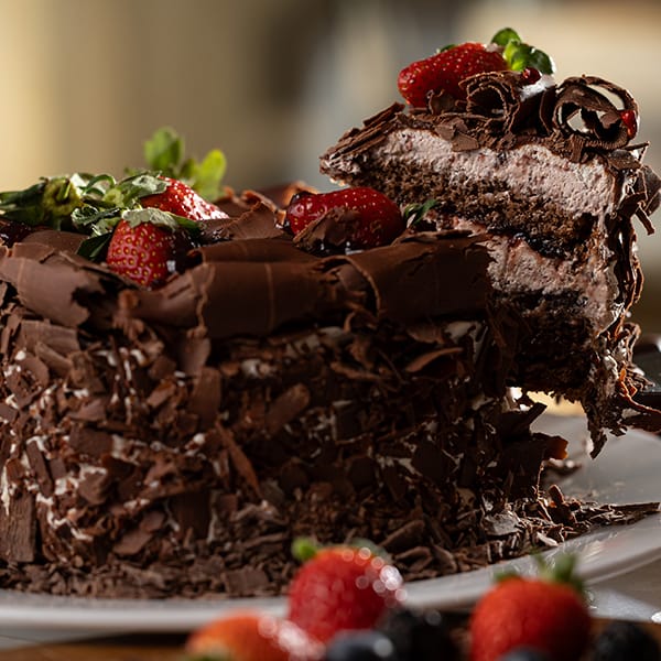Bolo de Chocolate Trufado de Frutas Vermelhas